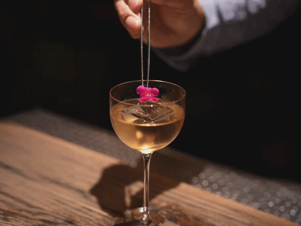 SIP AND GUZZLE VANDYKE 使用イメージ